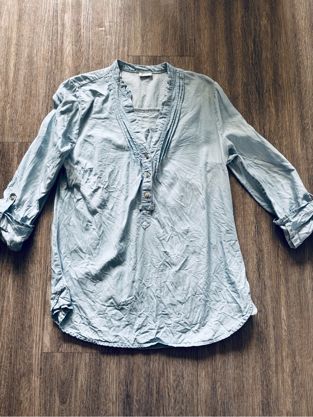 Dynamite Light Blue V-Neck Button Pullover Tunic